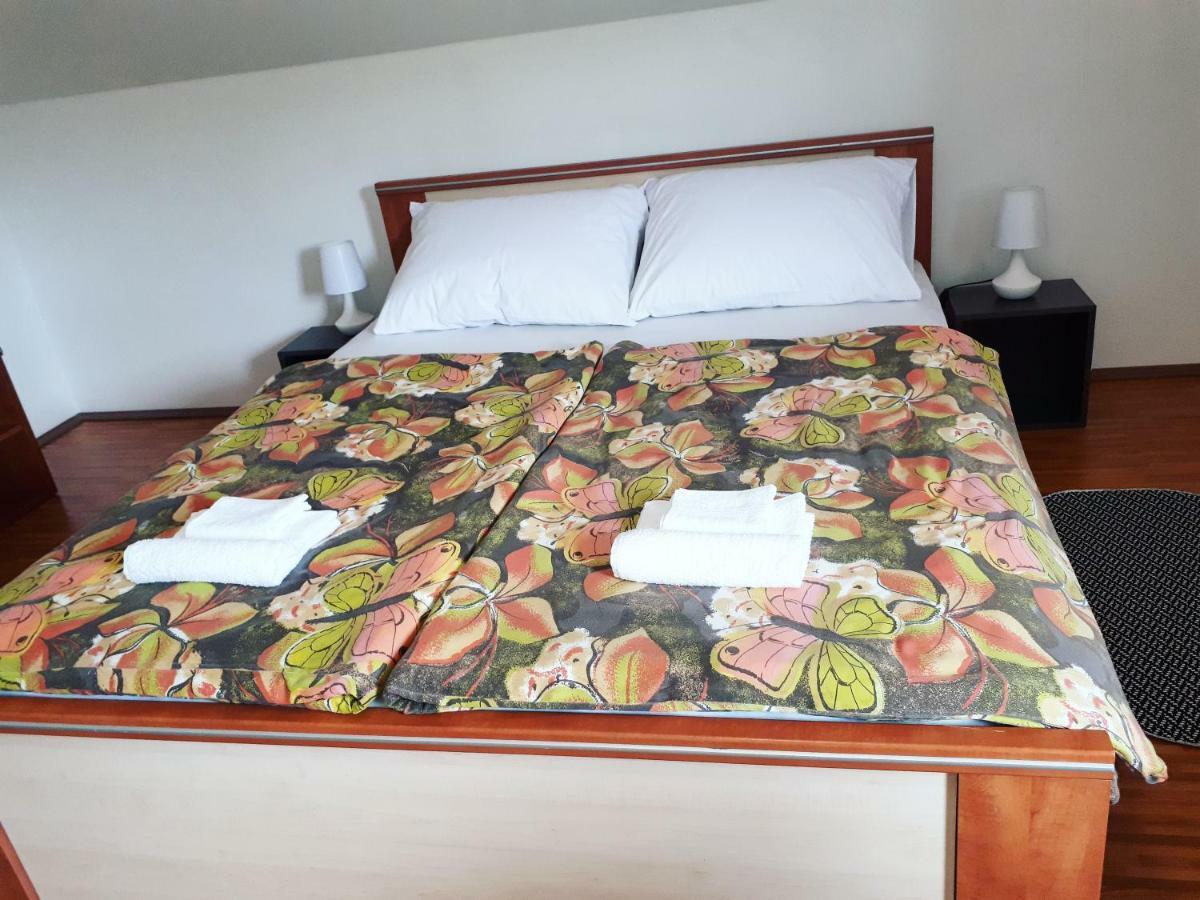 Apartman Lena Tusilovic 外观 照片