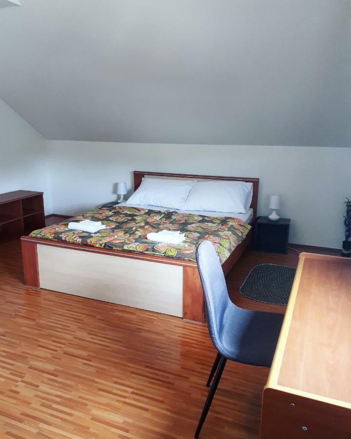 Apartman Lena Tusilovic 外观 照片