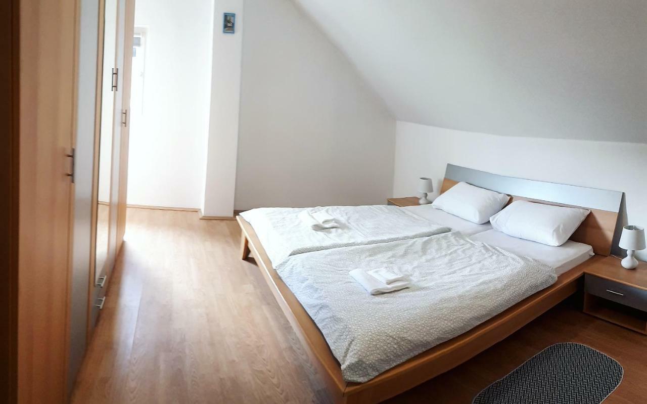 Apartman Lena Tusilovic 外观 照片
